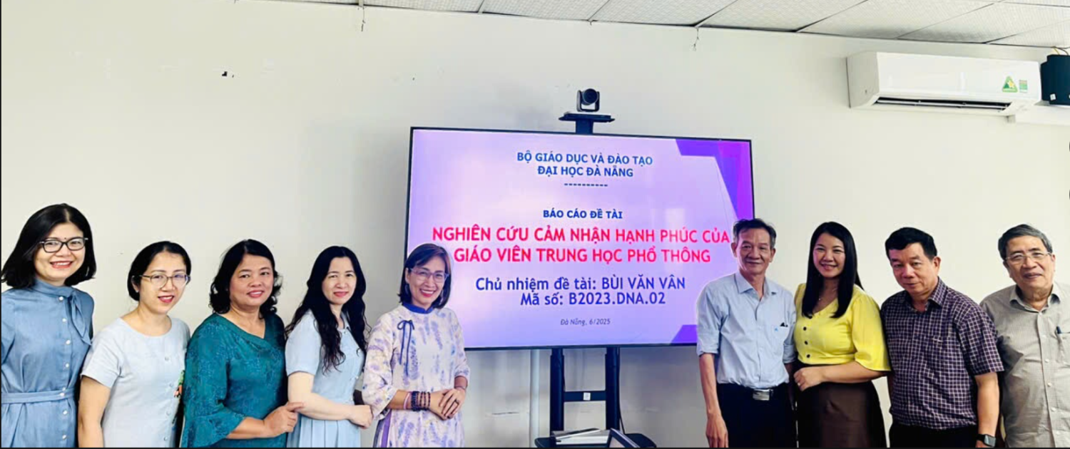 Giảng viên Khoa Tâm lý - Giáo dục - Công tác xã hội báo cáo đề tài nghiên cứu: “Cảm nhận hạnh phúc của giáo viên trung học phổ thông”