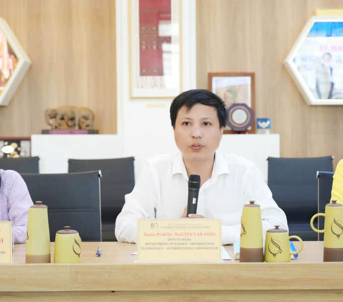 PGS.TS. Nguyễn Văn Sang, Phó Trưởng phòng Phòng Khoa học – Công nghệ thông tin và Hợp tác quốc tế.